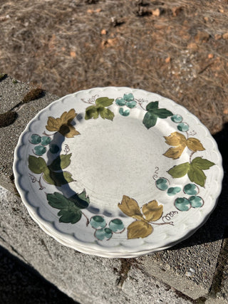 #91 Set of 4 Metlox Vintage Vernon Ware Vineyard 10.5" Dinner Plates Made in USA RSV