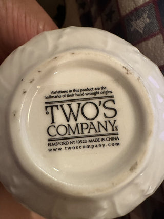 Vintage Two's company porcelain Tulip trinket tray #62 VV MTS