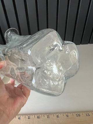 Vintage handkerchief glass ruffled vase RSV