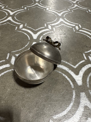 AJ - Round Metal Trinket Bowl with Bow MTS|120353