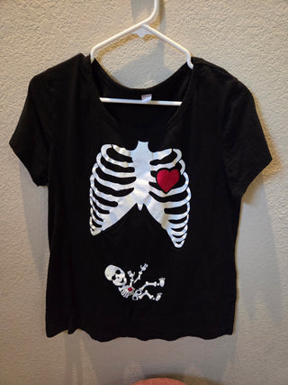 Pregnant Mom/Baby Skeleton Shirt (Size XL)