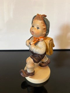 #1862 Hummel School Boy 1979-90 RSV