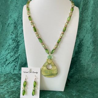 Necklace & Earrings Set, green & gold tone RSV