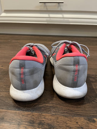 Women's Size 10 Nike Shoes Grey/Hot Pink RCD|117405
