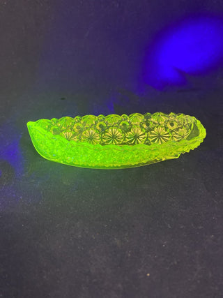 Antique vaseline glass boat salt cellar rcd|75396