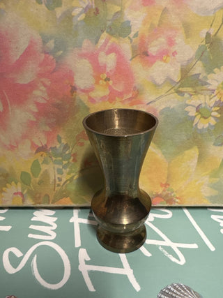 VASE: tiny brass vase MTS|110355