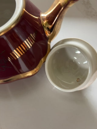 Vintage Baltimore Style Hall China Maroon 6 Cup Teapot