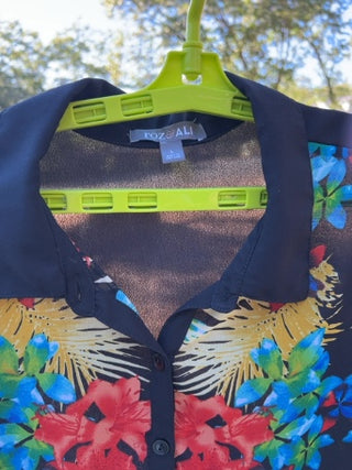 Roz & Ali tropical floral button-down blouse features semi-sheer fabric Size L