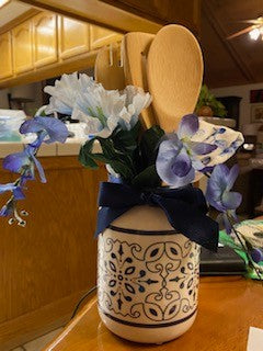 Blue Canister Gift Set w/ 6 Utensils & Towel