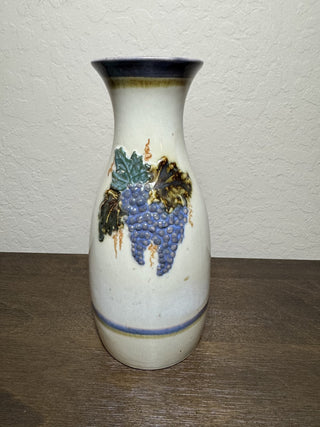 Quyle Kilns Pottery Grape Cluster Vase RCD|90304