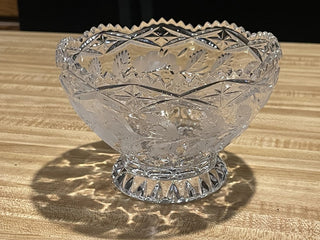 6"x4" Footed Glass Bowl, Sawtooth Edge w/ Roses--SP