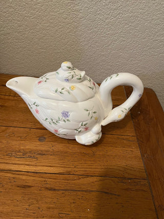 Johnson Brothers Summer Chintz Figurine Teapot RCD