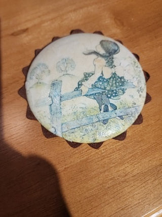 Vtg Wall Decor- Girl on Fence