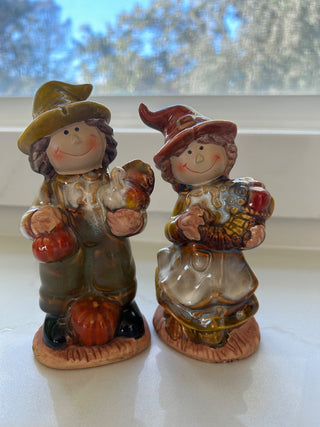 Momoentum Brand Pilgrim Figurine Farmer Boy&Girl,Set of 2