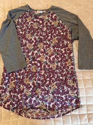 LuLaRoe Disney Miss Piggy Baseball Tee Size L MTS