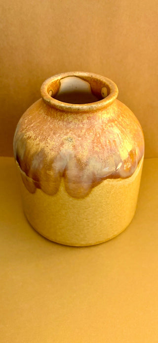 POTTERY BARN" YELLOW-GOLD CERAMIC VASE. RSV