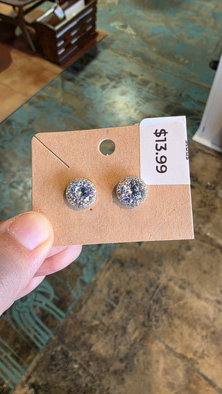 Classic CZ studs|77811