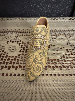 Vintage Mini Decorative Resin Shoe -RCD