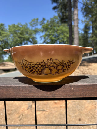 12F VTG Set of 3 Pyrex Cinderella Nesting Bowls  Old Orchard  441 442 443 Mixing Bowls MTS|67919