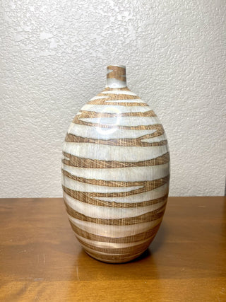 CR - Aubrey Vase (MTS)|111127
