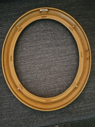 MTS-RM826-MCM Oval Frame