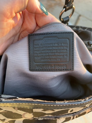 Vintage Coach optic black/gray Gallery shoulder purse tote F15669.