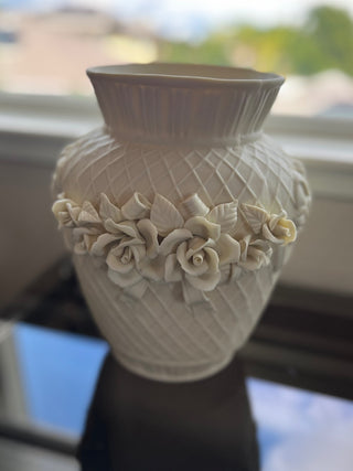 Vintage ceramic ivory roses vase|74476
