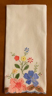 Vntge Linen Tea Towel w Handsewn Applique