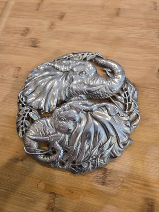 Arthur Court Elephant trivet|52165