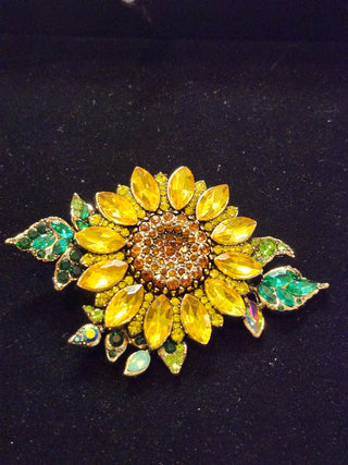 Large san flower brooch r c d