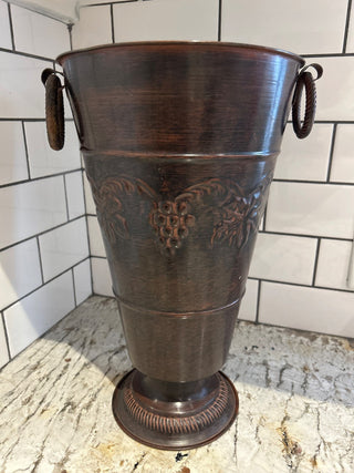 Metal Urn    MTS