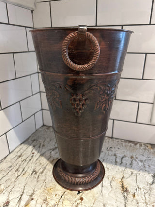 Metal Urn    MTS