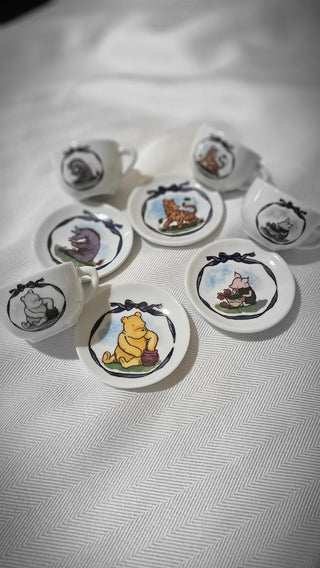 Disney Miniature Winnie the Pooh Teacups/saucers (8 pieces)|104656