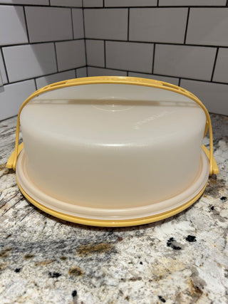 Tupperware 9” Pie Taker   MTS|106962