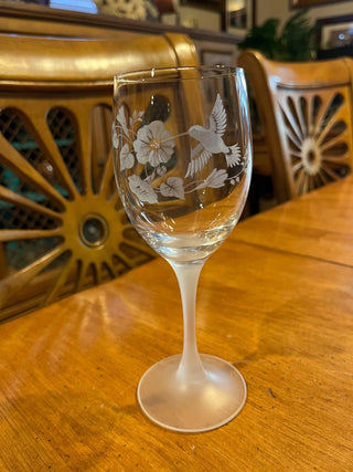 Vintage Avon 24% Lead Crystal Etched Hummingbird White Wine Glass RSV