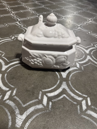 AJ - Small White Covered Server with Spoon MTS|120373