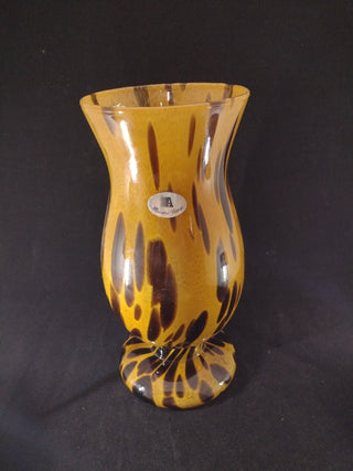 VTG Maestri Vetrai hand blown glass vase. 11 1/2” tall rcd|74008