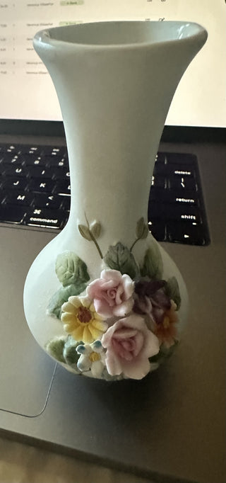Vintage Lefton Mini vase Bisque White floral relief romantic #62 VV MTS|75512