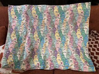 Multi- colored Easter Bunny quilt / small blanket   41 X 33" #62 VV MTS|67025