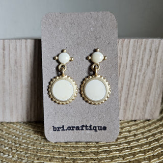 bri.craftique - Vintage Trifari Gold/Off White Enamel Dangle Earrings (BRI) - MTS|133018