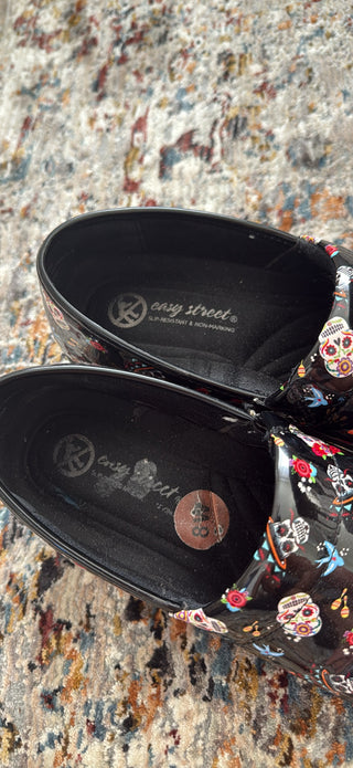 Sugar Skulls Medical Shoes Size 8