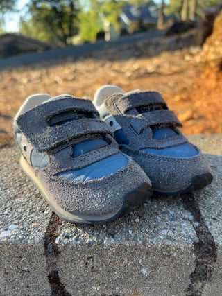 Saucony Originals Jazz Hook & Loop toddler sneakers Size 6.5 M