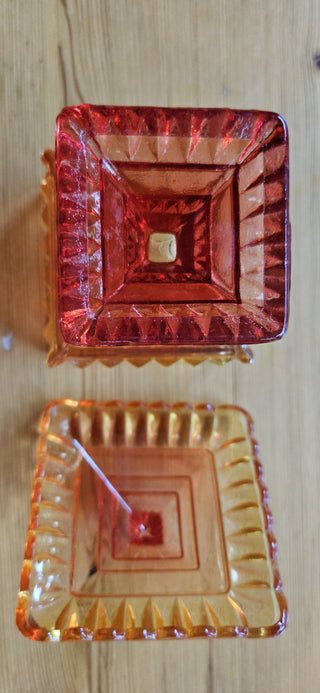 Vintage Jeannette Amberina glass "Wedding" candy dish Square-shaped candy dish with a matching lid and a pedestal base. RSV|106960