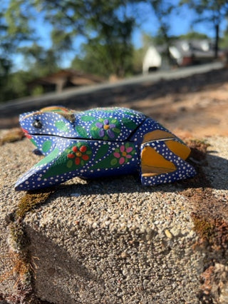 Oaxacan alebrije frog a traditional Mexican folk art sculpture Trinket box