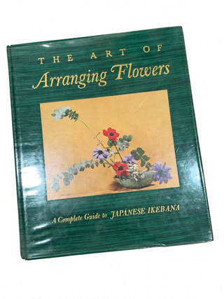 The Art of Arranging Flowers/Good condition