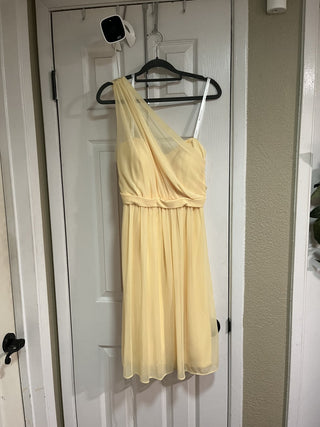 David's Bridal Size 16 Bridesmaid Yellow, One Shoulder Dress RCD|119473