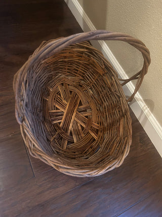 Grapevine Gathering Basket    MTS