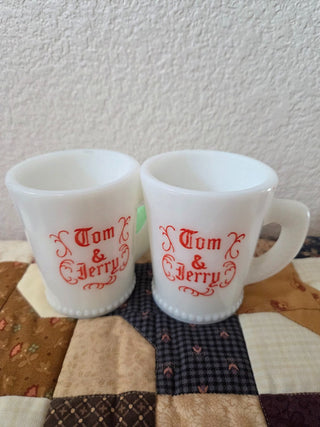 McKee Tom & Jerry milk glass mugs, set of 2, RCD