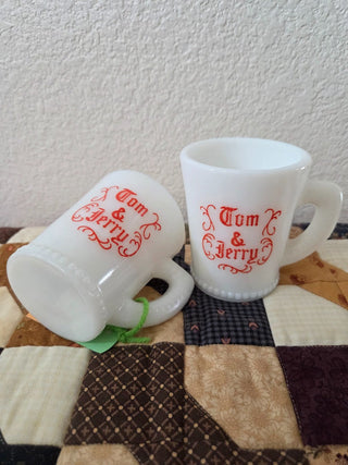 McKee Tom & Jerry milk glass mugs, set of 2, RCD