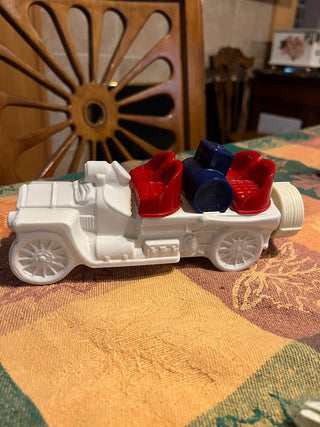 Avon 1908 Thomas Flyer Collectable Milk Glass Car Aftershave Decanter RSV